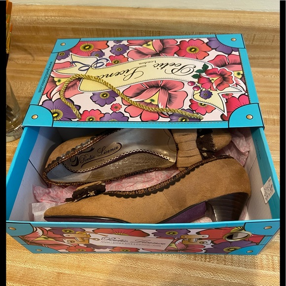 Worn Once! Adorable Poetic License Bow Front Pumps - Picture 14 of 16